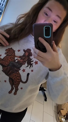 Plus Size and Extended Plus Size friendly! I'm a 22/24 wearing a 3XL.