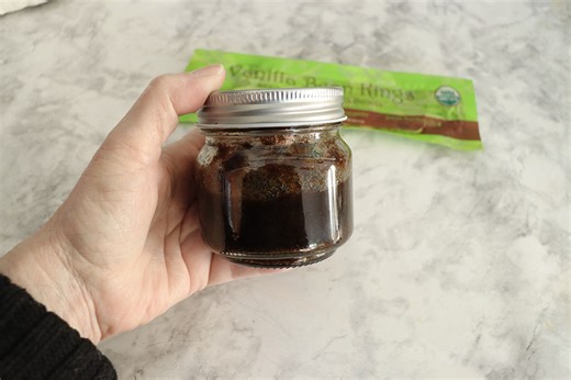 How To Make Vanilla Paste From Vanilla Beans | A Cake To Remember
