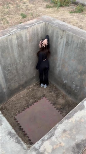 Trapped in a Deep Pit 😱 | Escape Challenge | Lightllm