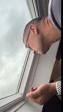 POSE D’UN STORE OCCULTANT VELUX