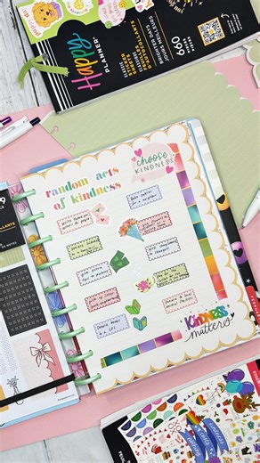 Happy Planner® | Customizable Planners, Journals & Stickers on Instagram: "Random Acts of Kindness Week, but make it a checklist 💌✨ From writing thank you notes and giving compliments to baking for a neighbor or donating books, this list is full of simple ideas that can make a big impact 💛 Which act of kindness are you checking off first? 🌈🫶"