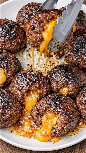 Cheesy Stuffed Meatballs Recipe | Juicy Beef Meatballs with a Gooey Cheese Center 🧀🥩