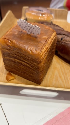 First time trying Thousand Layer Bread from 85c Bakery!