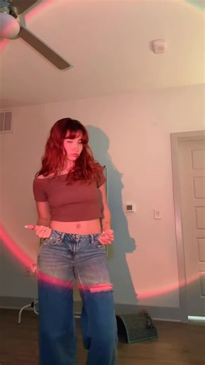 cheleche on Instagram: "Grrrra #dance #icespice"