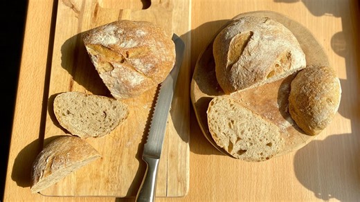 Homemade Bread Made with Homemade Yeast - How to Bake Bread with Homemade Yeast from Apples and Grapes