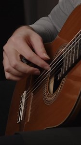 TRY This Scale Exercise 😱 In this concise technical lesson, classical guitarist Belmin Okanovic demonstrates a scale exercise that flips our technique! This exercise by working the opposing motion helps to develop strength and control in our right hand. Click the link below to join tonebase Guitar with a 14-day free trial! ➡️ https://www.tonebase.co/guitar?utm_source=facebook | tonebase Guitar