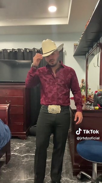 Stylish Boot Outfit Ideas for Men