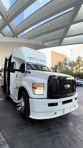 Elite Transportation is the leading party bus service in town! Call us today to book your next party bus or limo, or visit our website for more information. Call or text 702-499-2934 If you need transportation for -Wedding day -Quinceañera -Bachelor/ette party -Airport -Out of town -Strip cruises Let us know how we can help. We have party buses that seat up to 40. Bluetooth stereos so you can play your music. #partybus #lasvegas #nightclub #dayclub #partybustours