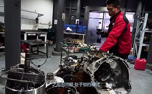 凯迪拉克CT6打滑顿挫，升档转速飙升，三档上四档2000转升4000转通病维修