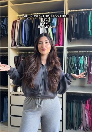 One thing about me… I love a good pair of. straight leg leggings!! 😍 I size down to a small in these and they’re the perfect fit! I wear the 31” inseam. Use code MADI10 when you shop to save $$ #c#curvyfashionc#curvygirlm#midsizefashiona#activewearmidsizegals @Paragon Fitwear