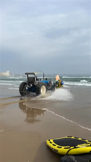🌊 Day 1 | 2025 ICF World Surf Ski Champs 🌊 A massive day on the water with Durban Surf Lifesaving Club proudly providing the water safety, driven by our partners at CMH Ford Ballito 💪🚙 Challenging conditions tested every paddler today, but the competitors showed incredible skill and determination in the SS2 category. 👏🔥 We’re all set and looking forward to the SS1 race tomorrow — bring it on! 💥 CMH Ford Ballito CMH Group Lifesaving Kwazulu Natal Euro Steel Sport Paddlesport South Africa L