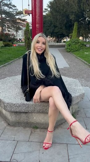 Ana Mancini on Instagram: "🥰"