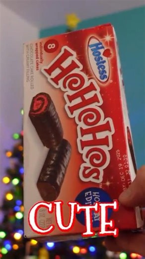 🎄 Hostess added a Ho... #HolidaysOnShorts