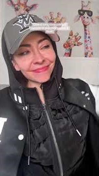 Quand ton cousin préféré ramène sa première copine à Noël #humour #pourtoi #foryou