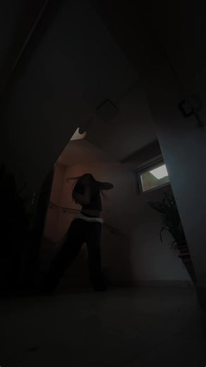 Dc: @Dexter Carr \\\\ 2/3 | dance with dexter