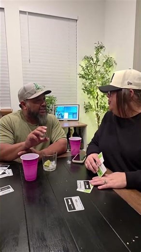 FAST FRIENDS ⚡ Speed Social Party Game 🎉 • ⏱️ 60-second rounds = fast, nonstop fun • 💬 Sparks real