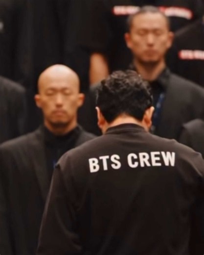 BTS crew majestic reference — Jungkook & Namjoon moment