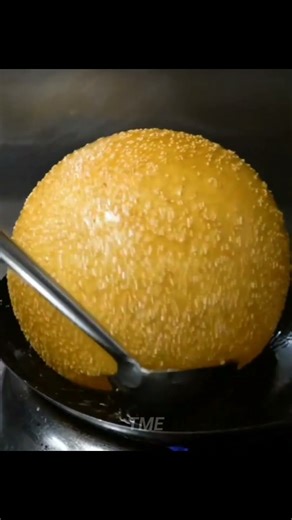 How does puffed rice ball made ?