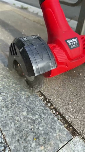 There’s something about a clean grout.#taskstar 1287