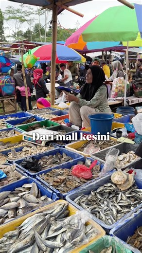 Dari mall Jakarta langsung ke pasar tradisional buat nyari beberapa bahan yang kurang buat persiapan tahun malam tahun baru. #2026 #natal #tahunbaru #liburan #newyear