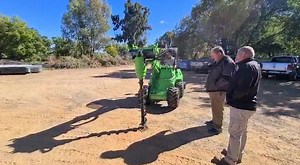 Avant:The ultimate digging machine. Fitted to the front of the machine, drilling width options range from 100mm to 900mm and depth from 1.2metres to any depth you require by simply adding on extensions to it. Also used as a post hole driver, these attachments have their own independent planetary gearbox drive system providing high levels of torque enabling us to sell this machine and attachment in South Africa as a high powered drilling machine with a capacity of up to 300 holes per day with eas