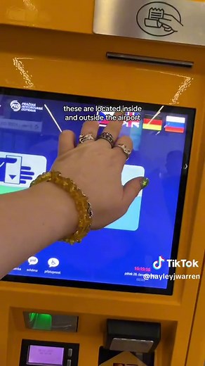 Budget Travel Guide: Getting to Prague City Centre from the Airport