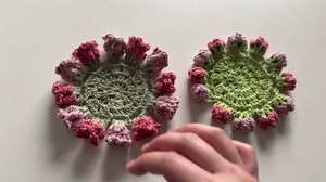 Crochet a Rose Bouquet Coaster – Fast & Easy Tutorial with 2 Flower Variations