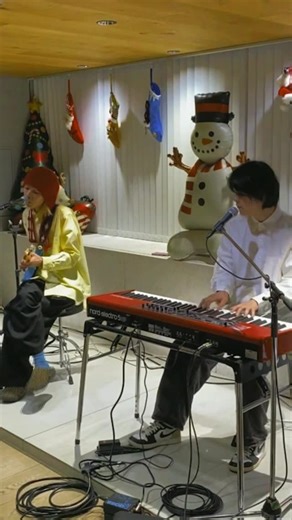 luv on Instagram: ". Rear✴️ from FM802 FUNKY CHRISTMAS LIVE SUNDAY #luv_band"