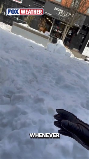 💨 AIR QUALITY EXPLAINER: Have you ever wondered why you might experience higher air quality index readings right after a snowstorm? FOX Weather Meteorologist Craig Herrera explains the science behind this. #snow #winter #weather #behindthescenes | FOX Weather