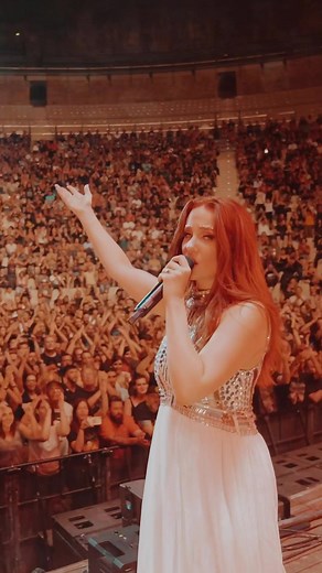 🎙FOREVER AND EVER 🎙 #epica #simonesimons #festival #metal #music #redhead