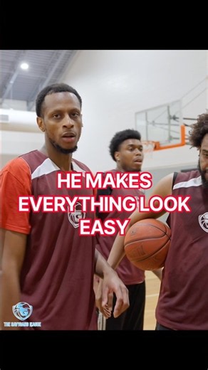 HE MAKES EVERYTHING LOOK EASY #basketball #savygang #subscribe #shorts #sgl #youtubeshorts #roadto1k