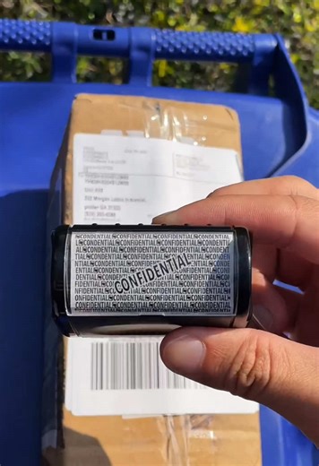 The reason why I stopped tearing my labels! Hide your info in one swipe. So satisfying!#amazonfinds #privacy #lifehack #cleantok #tiktokmademebuyit