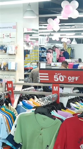 Out with the old, in with the new – it's the SMART way to Exchange! Step 1 - Bring old items to our stores. Step 2 - Get exchange discount coupons of up to ₹100/kg and shop for new products. Step 3 - Get an additional 20% discount on your shopping. Visit your nearest SMART Bazaar to get started! | SMART Bazaar