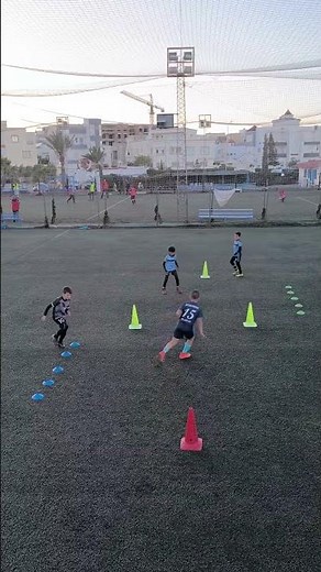 U10 warm up passing receiving coordination and agility drill #soccer #futbol #sepakbola #drill #u10