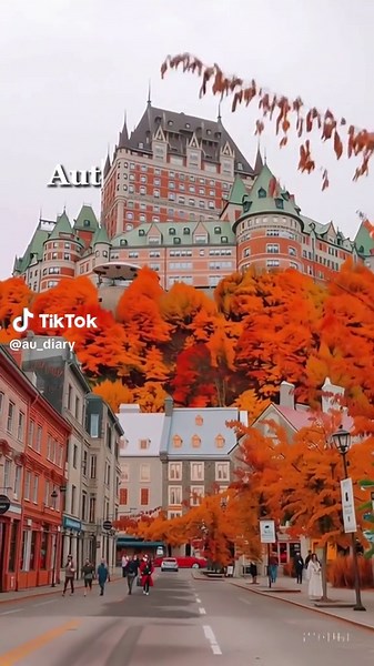 Discovering Autumn Beauty at Château Frontenac