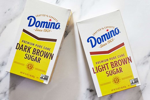 Light Vs. Dark Brown Sugar: The Difference Matters More Than You Think