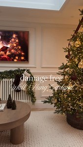 No fireplace to hang a garland - no problem! 👏🏽💫 These command hooks are so easy to install and can be used on walls, without leaving any damage or removing paint. 🥰 🎄 Links here: https://amzlink.to/az0yeFu9buc6N ✨ @amazoninfluencerprogram @amazonuk @amazonhome #aff #christmas #amazonuk #garlandhack #wallhunggarland #wallgarland #commandhooks #christmas2025 | SMITH HOME