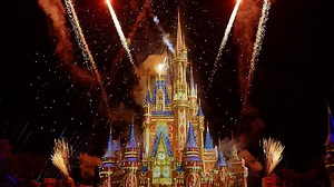 9.1M views · 115K reactions | Enjoy the best seat in the house, right from your house, for one of our most exciting Walt Disney World Resort shows...Happily Ever After. Watch as the castle becomes a magical canvas and the skies are filled with pixie dust. https://bit.ly/3azyHVx #DisneyMagicMoments ✨ | Walt Disney World | Facebook