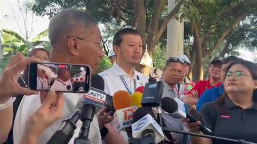 ‘WALA AKONG PINIPIRMAHANG APPLICATION’ WATCH: Ex-PNP chief and now MMDA General Manager Nicolas Torre III says he did not file or sign any optional retirement from the police service. This came after a General Order dated Jan. 19 was released on Wednesday, stating that Torre has retired upon the approval of the Napolcom. | via MJ Salcedo, INQUIRER.net | INQUIRER.net