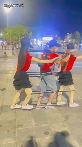 2M views · 36K reactions | Quảng Trường Phạm Văn Đồng. Quảng Ngãi. (review từ bạn Thảo's Vy. cảm ơn bạn rất nhiều <3 ) #múarốiđườngphố #ThếNgọc #duongpho #QuangNgai #múarối #manơcanh #nhay | Thế Ngọc | Facebook