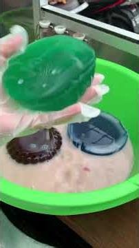 Cutting Giant Jelly in Yakult is So Satisfying! 🤤