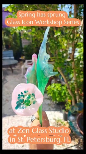 Create your own spring inspired 🌺🍓🌼 glass art in St. Petersburg, FL make flowers, vases & more #diy
