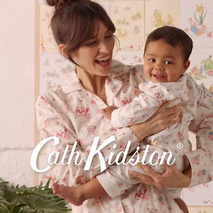 Via a detour or two in Mr McGregor’s garden, Peter Rabbit has arrived at Cath Kidston. Discover a beautifully considered collection with a soft, nostalgic feel across Home, Kids, Accessories and Fashion. Our series of limited edition prints are a partnership of artistry featuring our heritage, archive florals and Beatrix Potter’s most cherished characters. Best explored with a cup of camomile tea: https://bit.ly/2Of3BgB | Cath Kidston