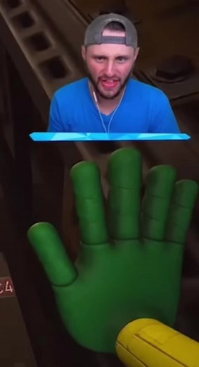 Ssundee Funny Moments: Thick Boy Dino Pickup!