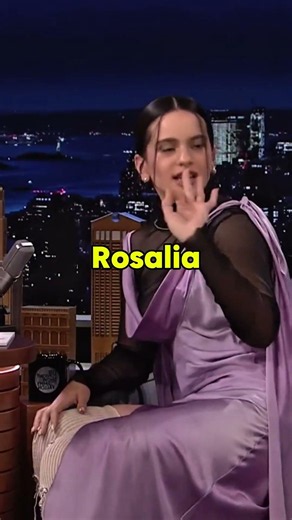 Rosalia teaches Jimmy Fallon to Pronounce Rosalía’s Name 😱😂 #Shorts #rosalia