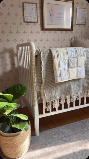 Laura Eelkema | First time mom | To my daughter 💛🪿 This is a super beginner friendly sewing project! I followed “your first quilt” by Melanie Ham on YouTube... | Instagram