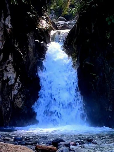 💦 Waterfalls with a hotspring of Makilala. 📍 Sangngawan Falls of Batasan Makilala North Cotabato. #makilala #hotspringwaterfalls #kuyadondiary | Kuya Don Diary