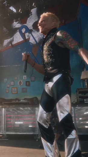 David Lee Roth made a surprise appearance at Coachella, joining Teddy Swims on stage to perform the classic Jump — and the crowd LOST IT 🔥A wild, unexpected crossover moment that had everyone talking!Would you want to see more classic rock legends pop up at modern festivals like this? 👇#ThisDayInMetal #DavidLeeRoth #VanHalen #TeddySwims #Coachella #Jump #RockLegend #ClassicRock #LiveMusic