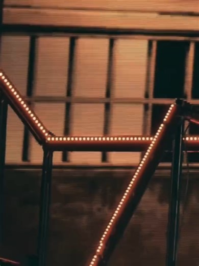 Joss Wayar's Stunning Performance of 'Can't Take My Eyes Off You'