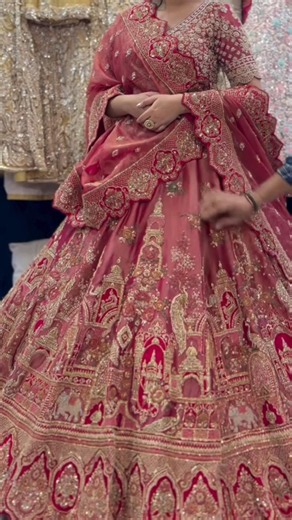 🙋‍♀️New Bridal Lehenga Designs Ideas✨❤#shorts #fashion#lehenga #lehengacholi#youtubeshorts #trending